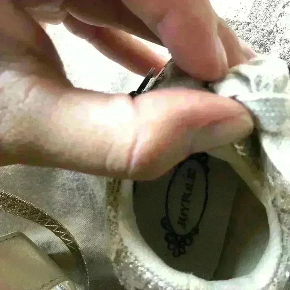 Joyfolie Champagne Ari Sneakers Size 6 new - Picture 7 of 10